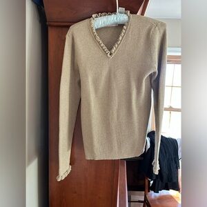 Liz Claiborne Cream V-Neck Sweater